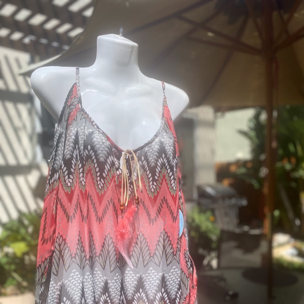 Geometric print top